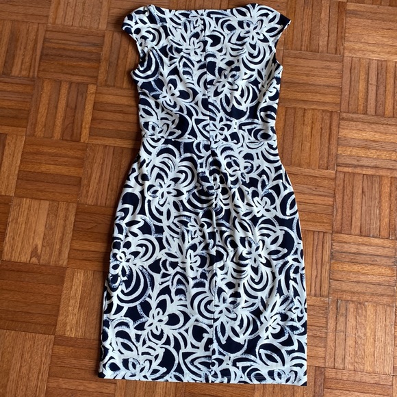 Ralph Lauren navy and cream floral dress - Picture 5 of 5